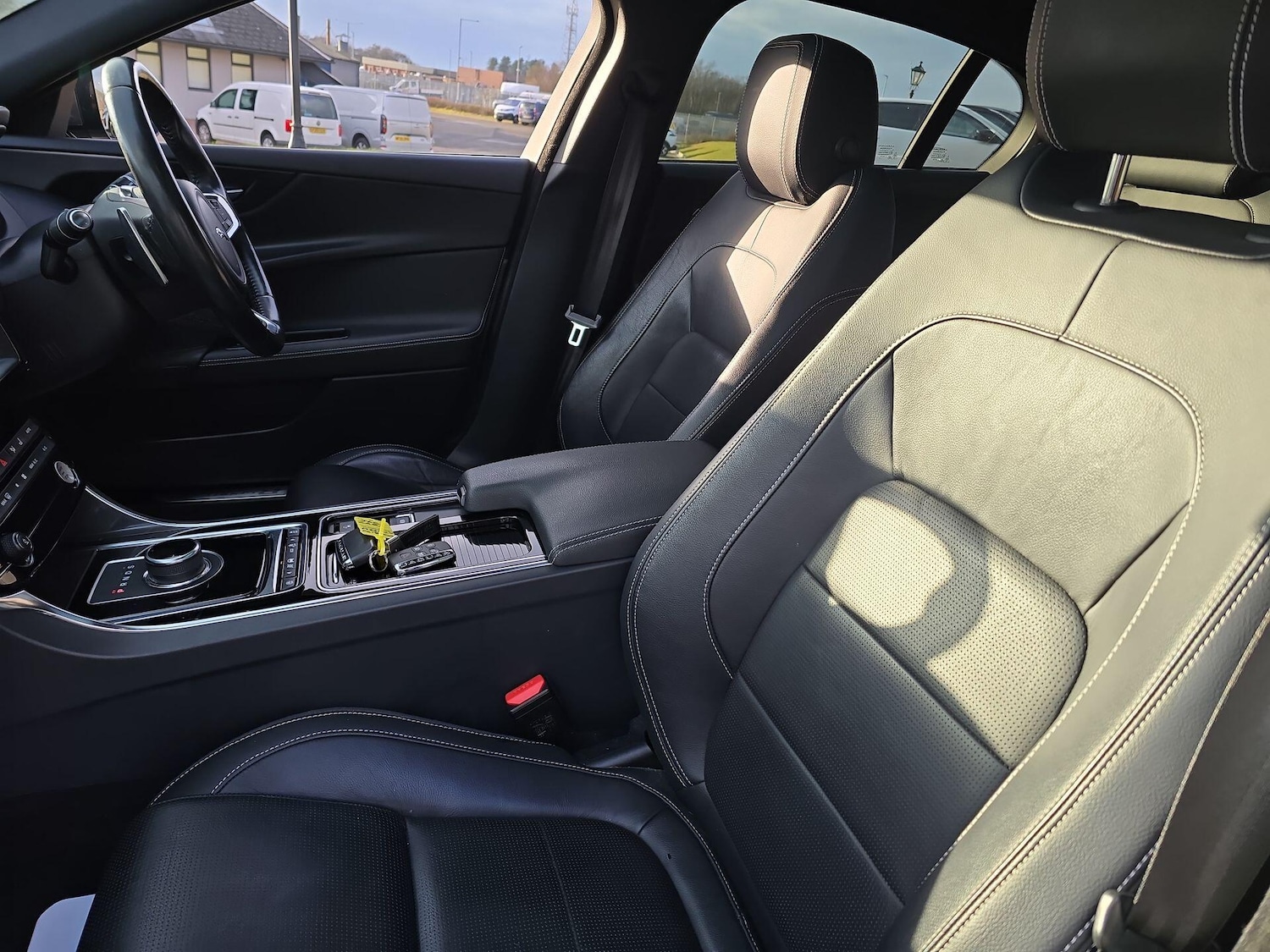 Used Jaguar XE 2018 for sale - 77455057: Photo 17