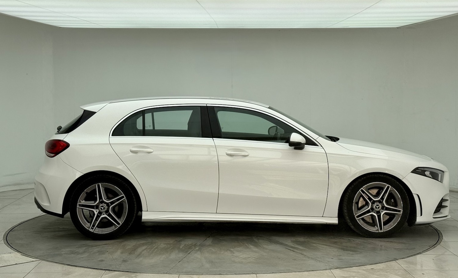Used Mercedes-Benz A-Class 2019 for sale - 77453282: Photo 3