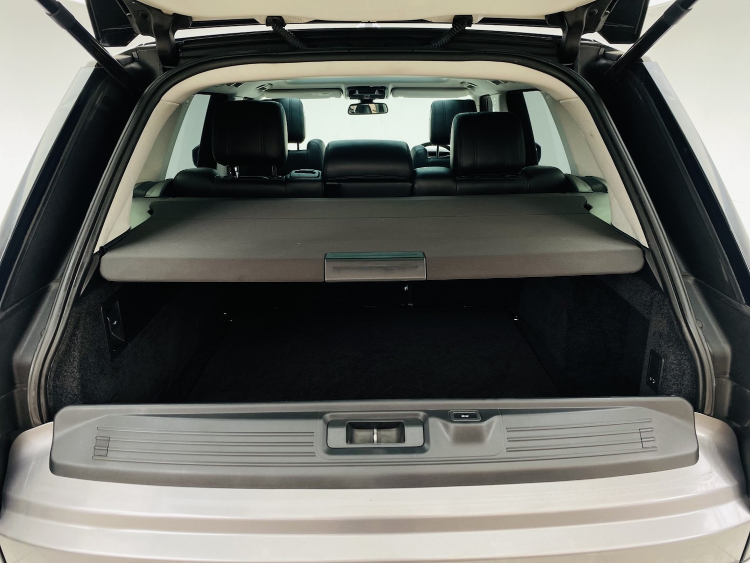 Used Land Rover Range Rover 2015 for sale - 77851259: Photo 44