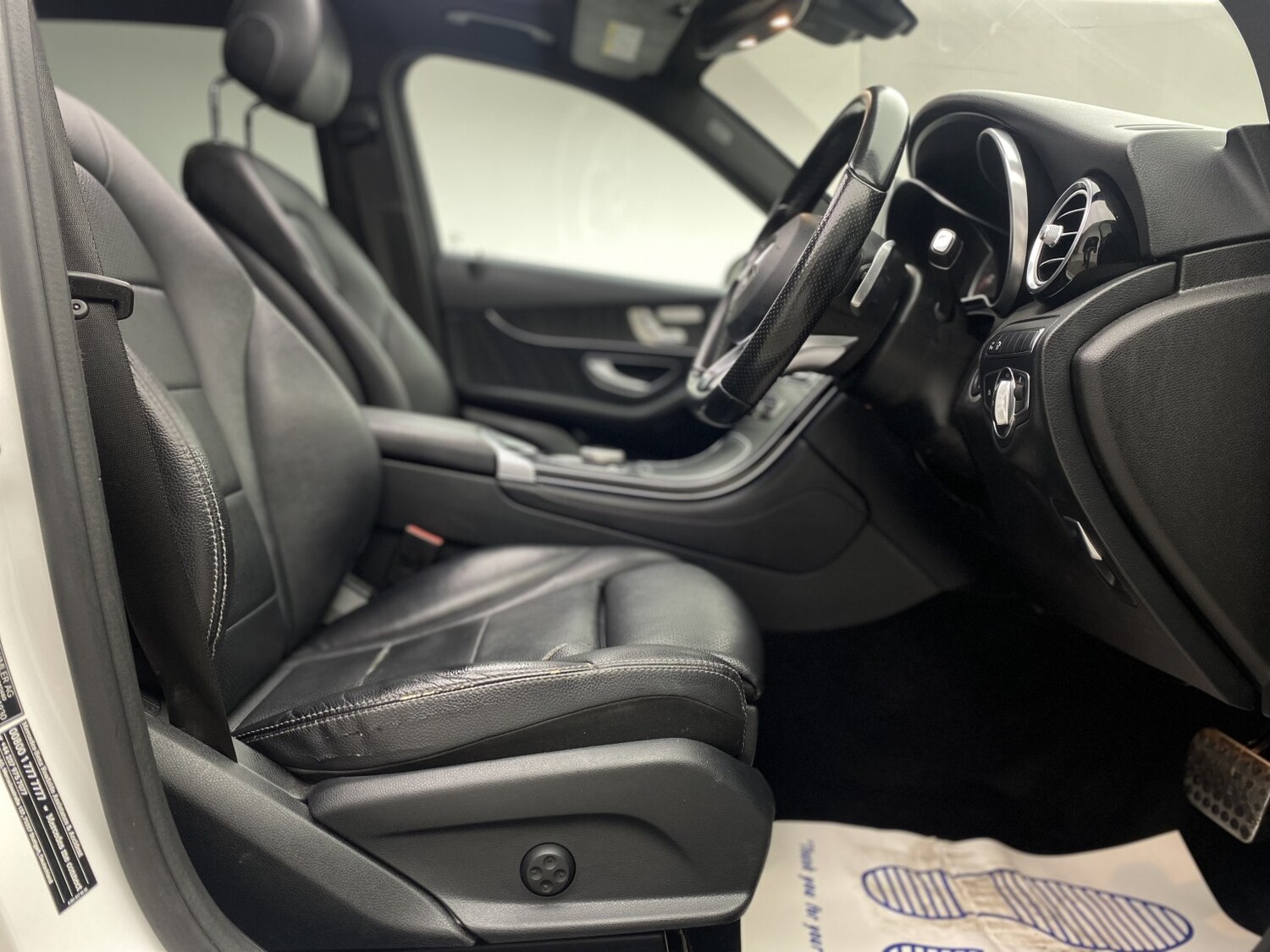 Used Mercedes-Benz GLC 2017 for sale - 77453242: Photo 40