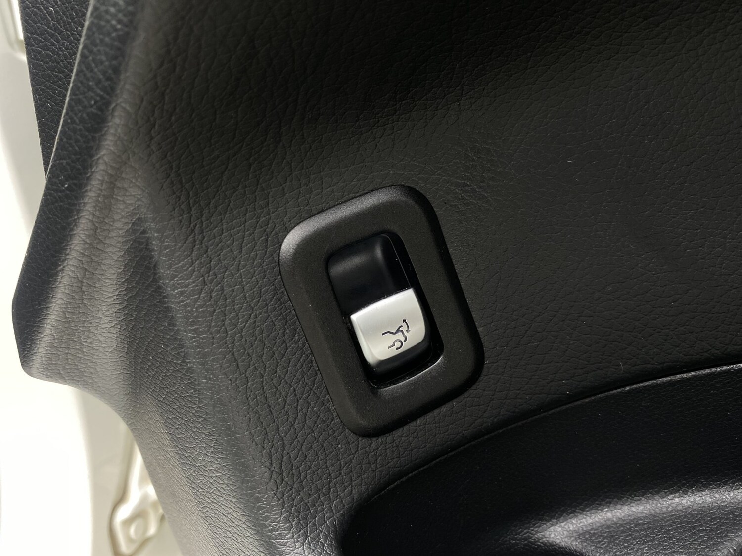 Used Mercedes-Benz GLC 2017 for sale - 77453242: Photo 50