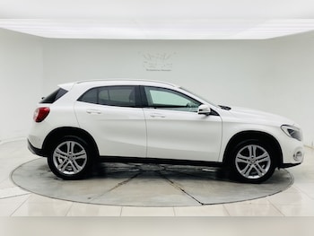 Used Mercedes-Benz GLA 2018 for sale - 77558524: Photo