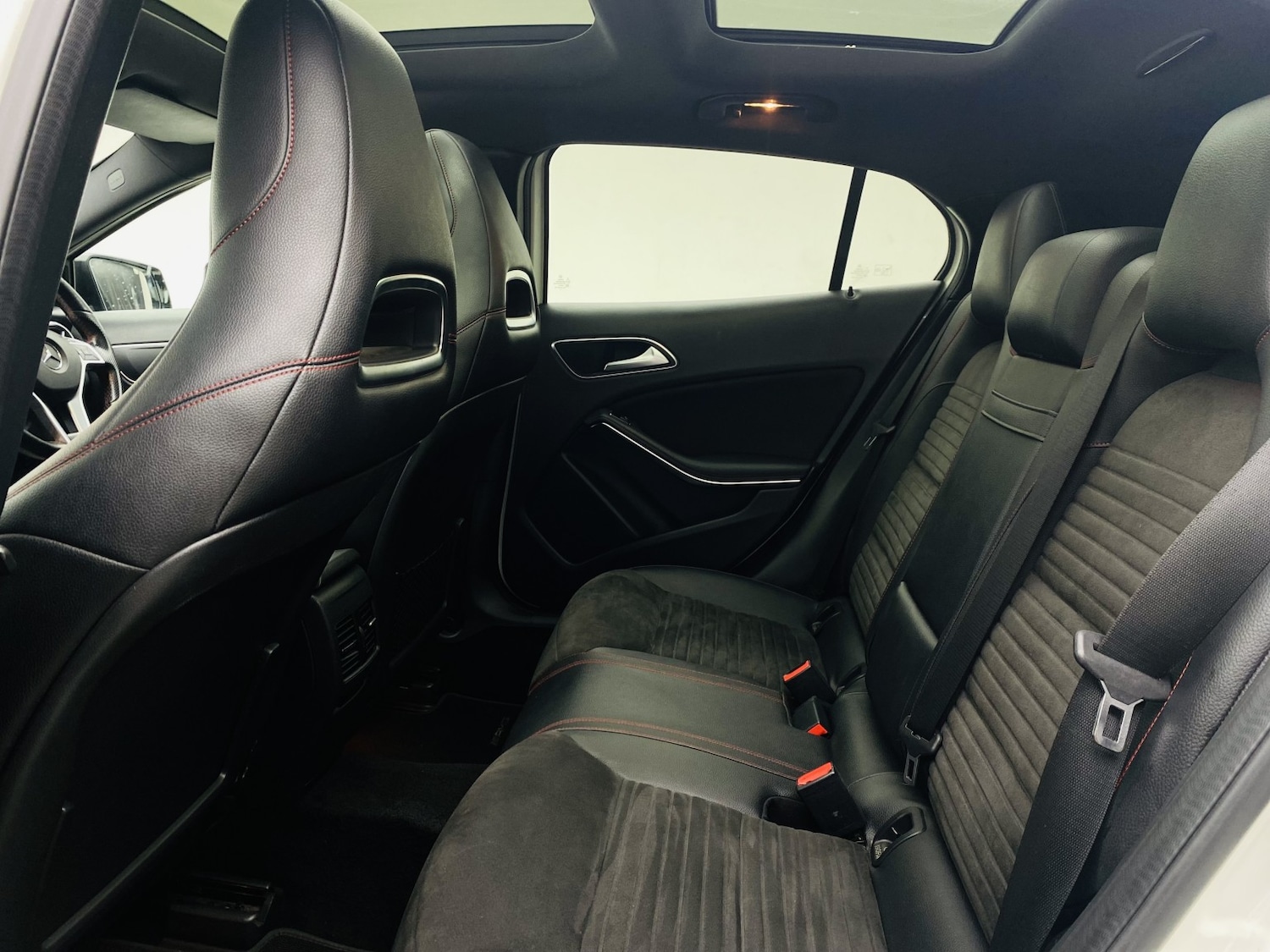 Used Mercedes-Benz GLA 2015 for sale - 77548168: Photo 11