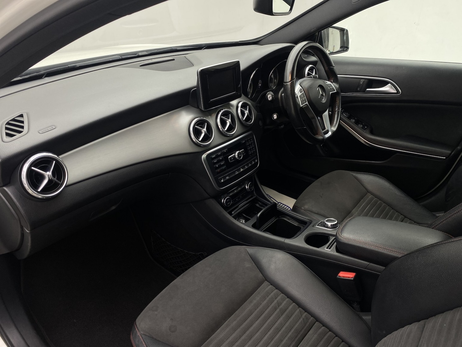 Used Mercedes-Benz GLA 2015 for sale - 77548168: Photo 43