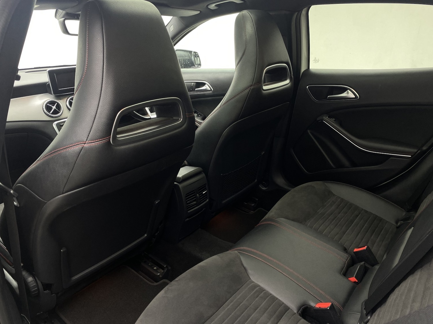 Used Mercedes-Benz GLA 2015 for sale - 77548168: Photo 45