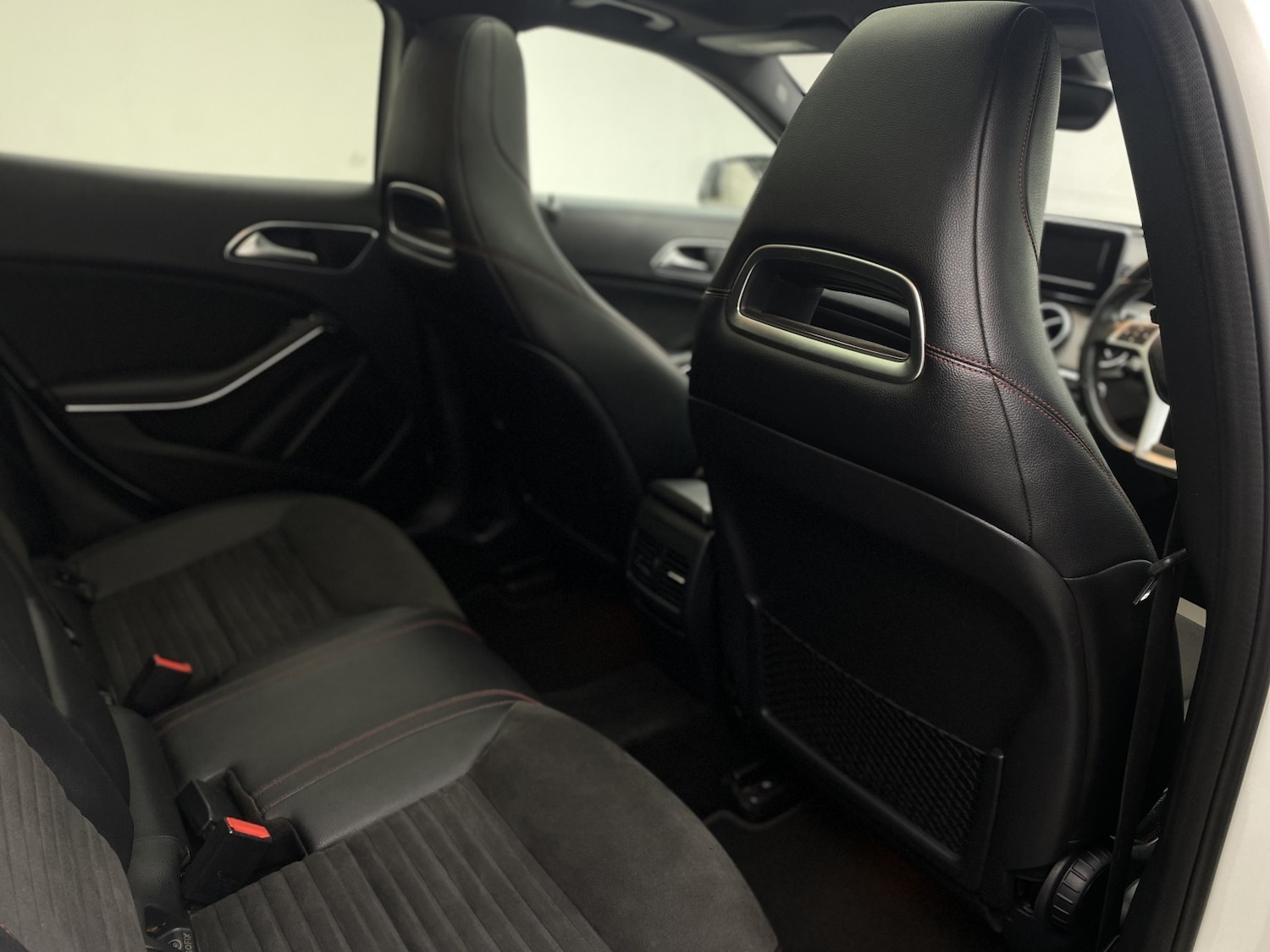 Used Mercedes-Benz GLA 2015 for sale - 77548168: Photo 48