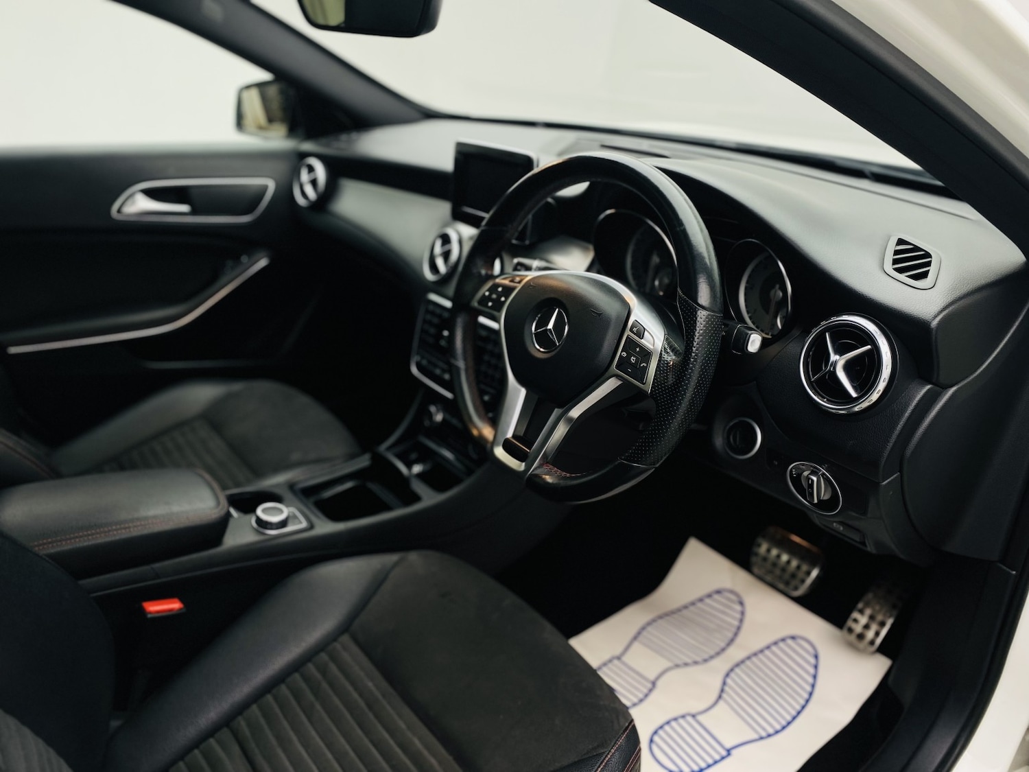 Used Mercedes-Benz GLA 2015 for sale - 77548168: Photo 9