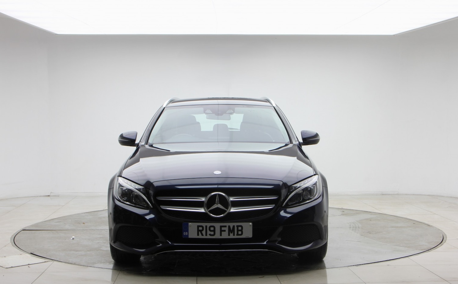 Used Mercedes-Benz C Class 2017 for sale - 77453266: Photo 2