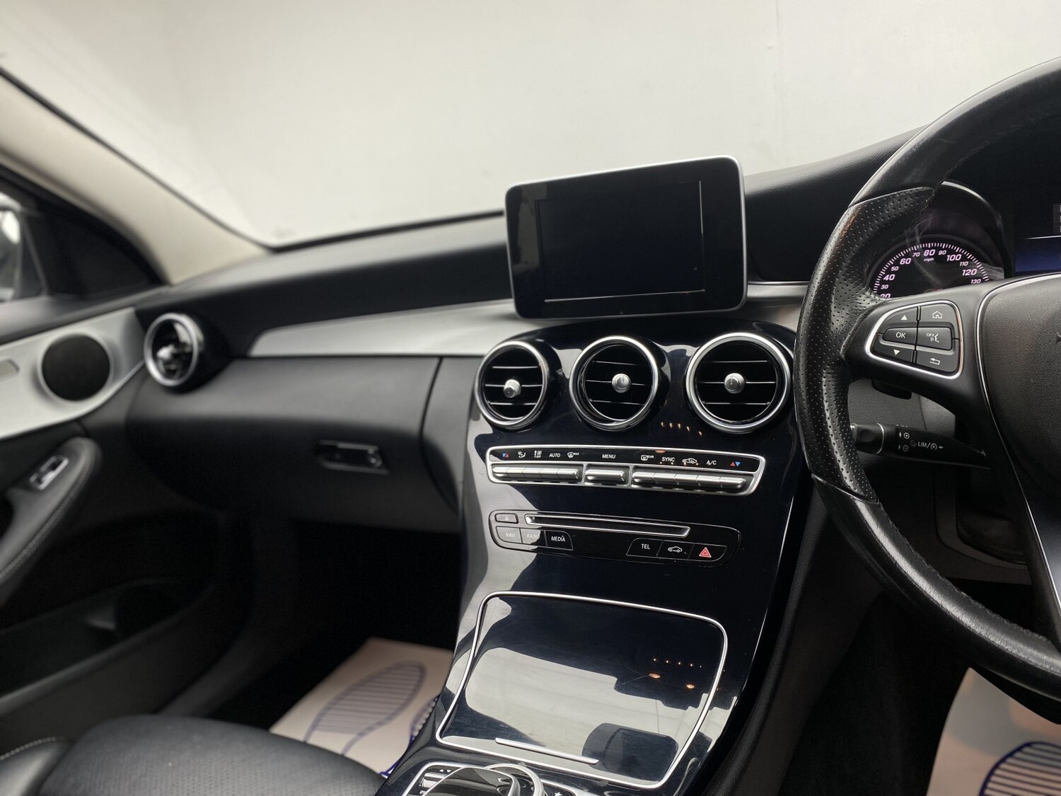 Used Mercedes-Benz C Class 2017 for sale - 77453266: Photo 44