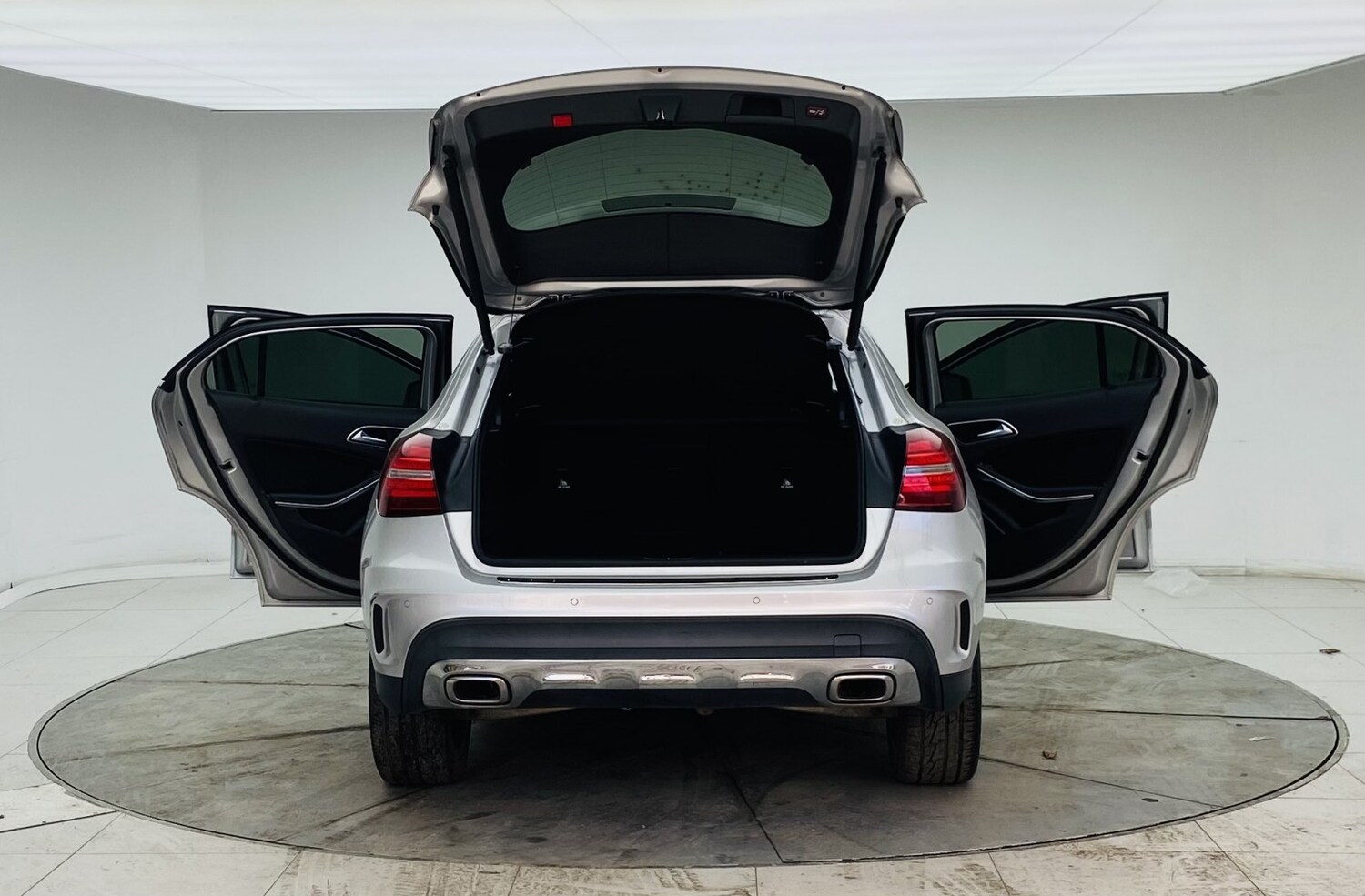 Used Mercedes-Benz GLA 2018 for sale - 77977090: Photo 14