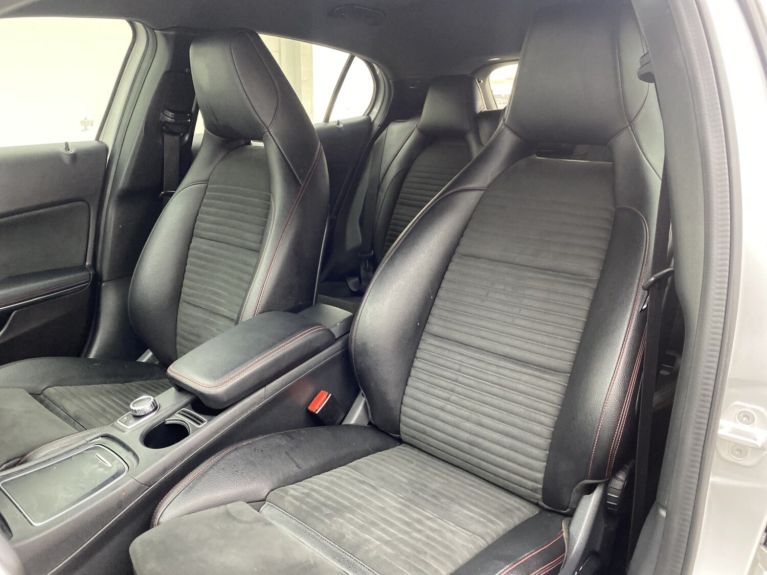 Used Mercedes-Benz GLA 2018 for sale - 77977090: Photo 41