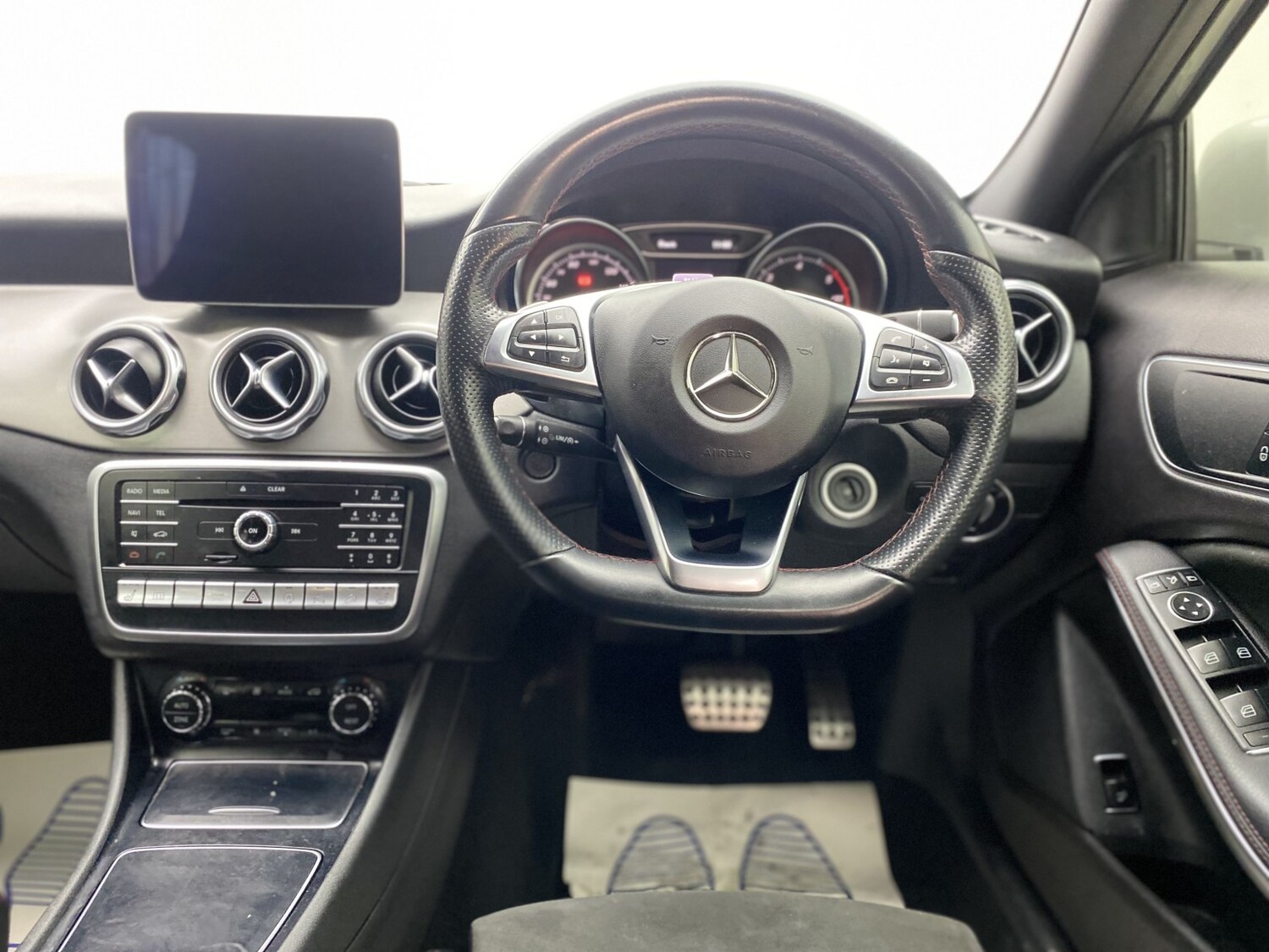 Used Mercedes-Benz GLA 2018 for sale - 77977090: Photo 50
