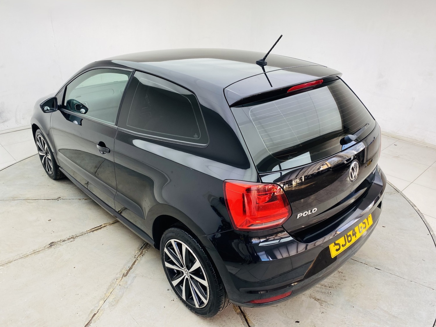Used Volkswagen Polo 2014 for sale - 77453294: Photo 30