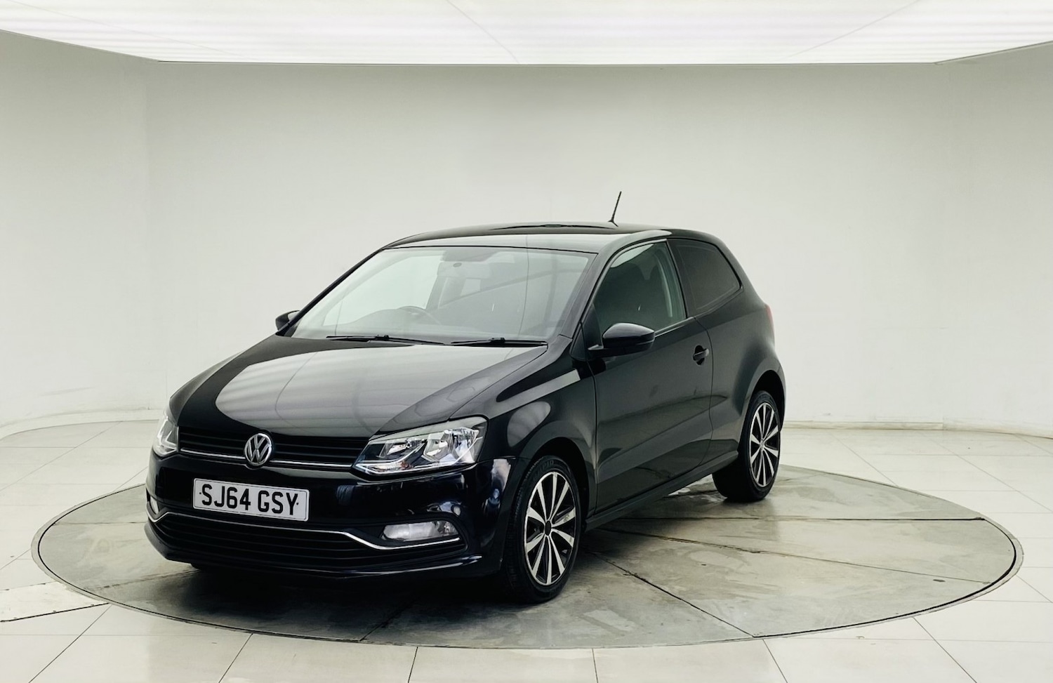 Used Volkswagen Polo 2014 for sale - 77453294: Photo 8