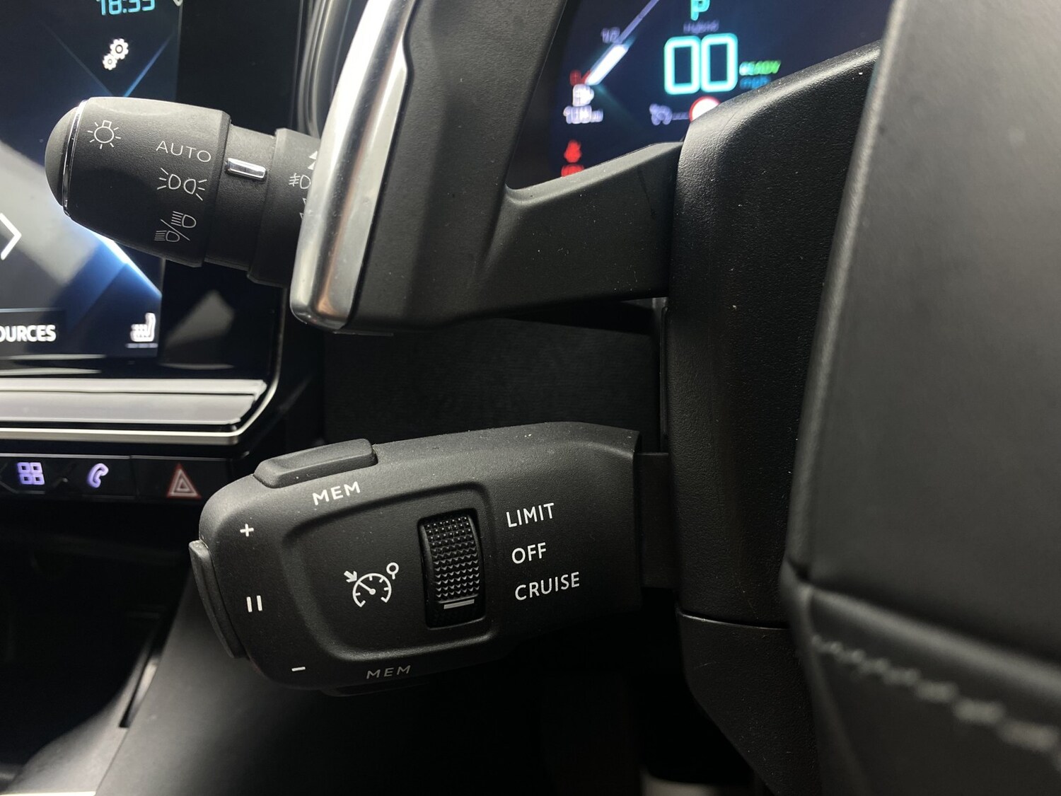 Used DS Automobiles DS 7 Crossback 2022 for sale - 77453314: Photo 58