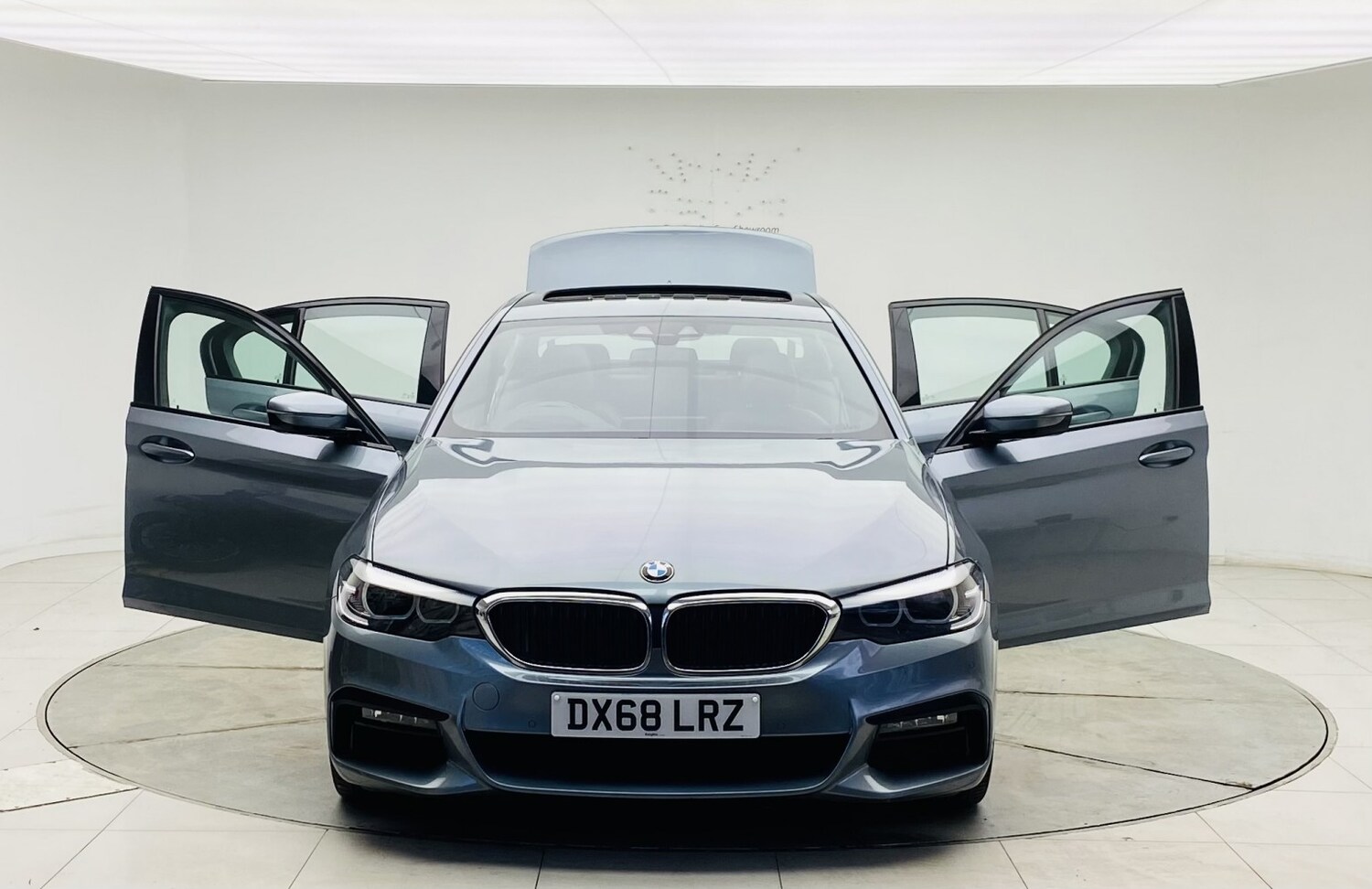 Used BMW 5 Series 2018 for sale - 77851356: Photo 15