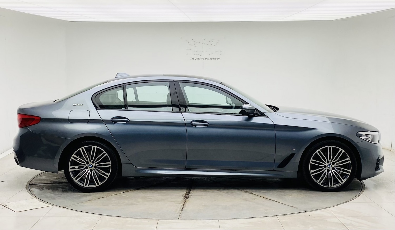 Used BMW 5 Series 2018 for sale - 77851356: Photo 3