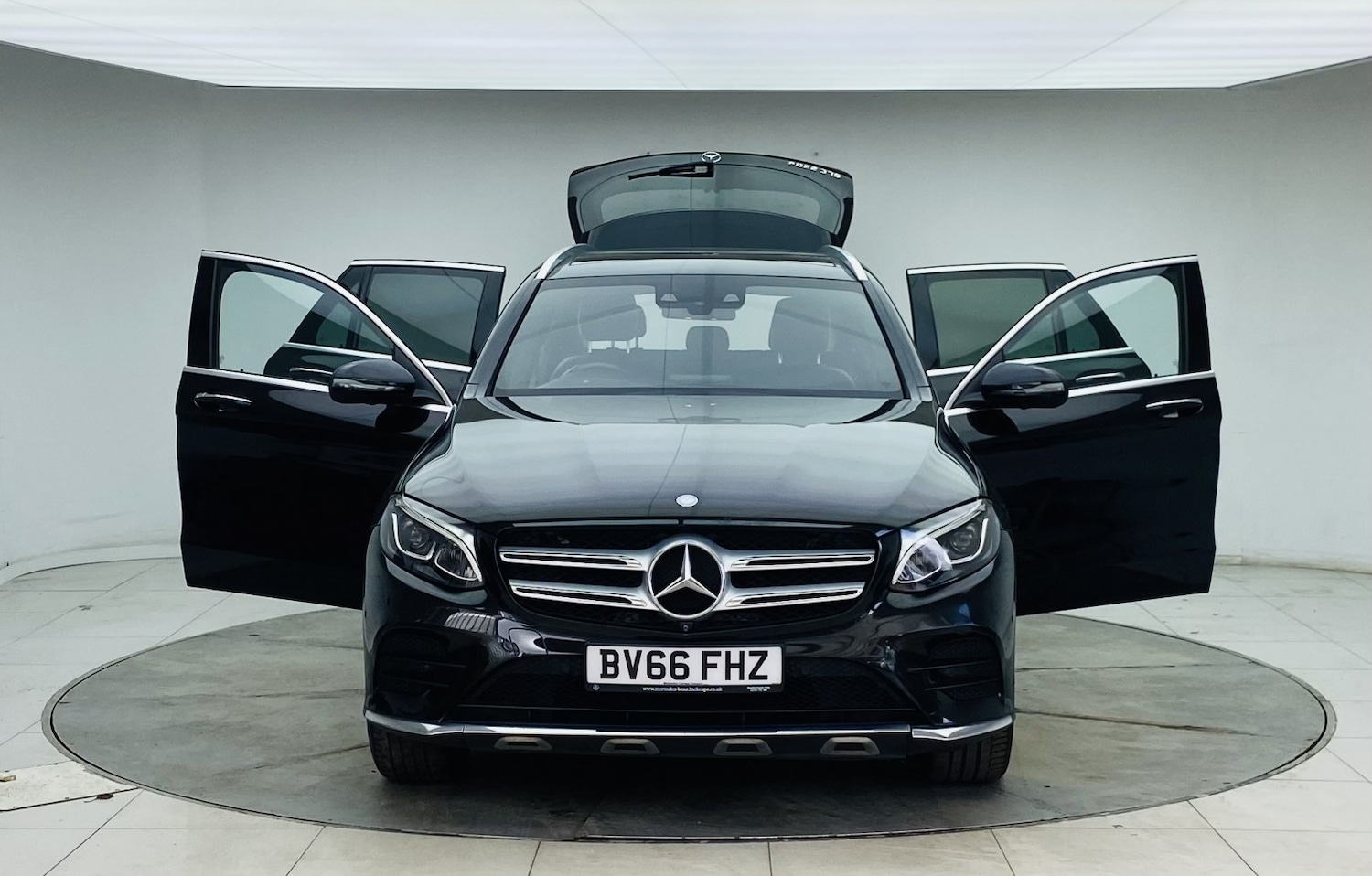 Used Mercedes-Benz GLC 2016 for sale - 77897839: Photo 8