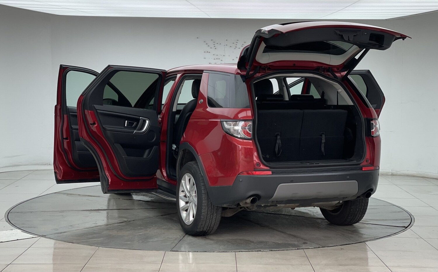 Used Land Rover Discovery Sport 2017 for sale - 78155459: Photo 17