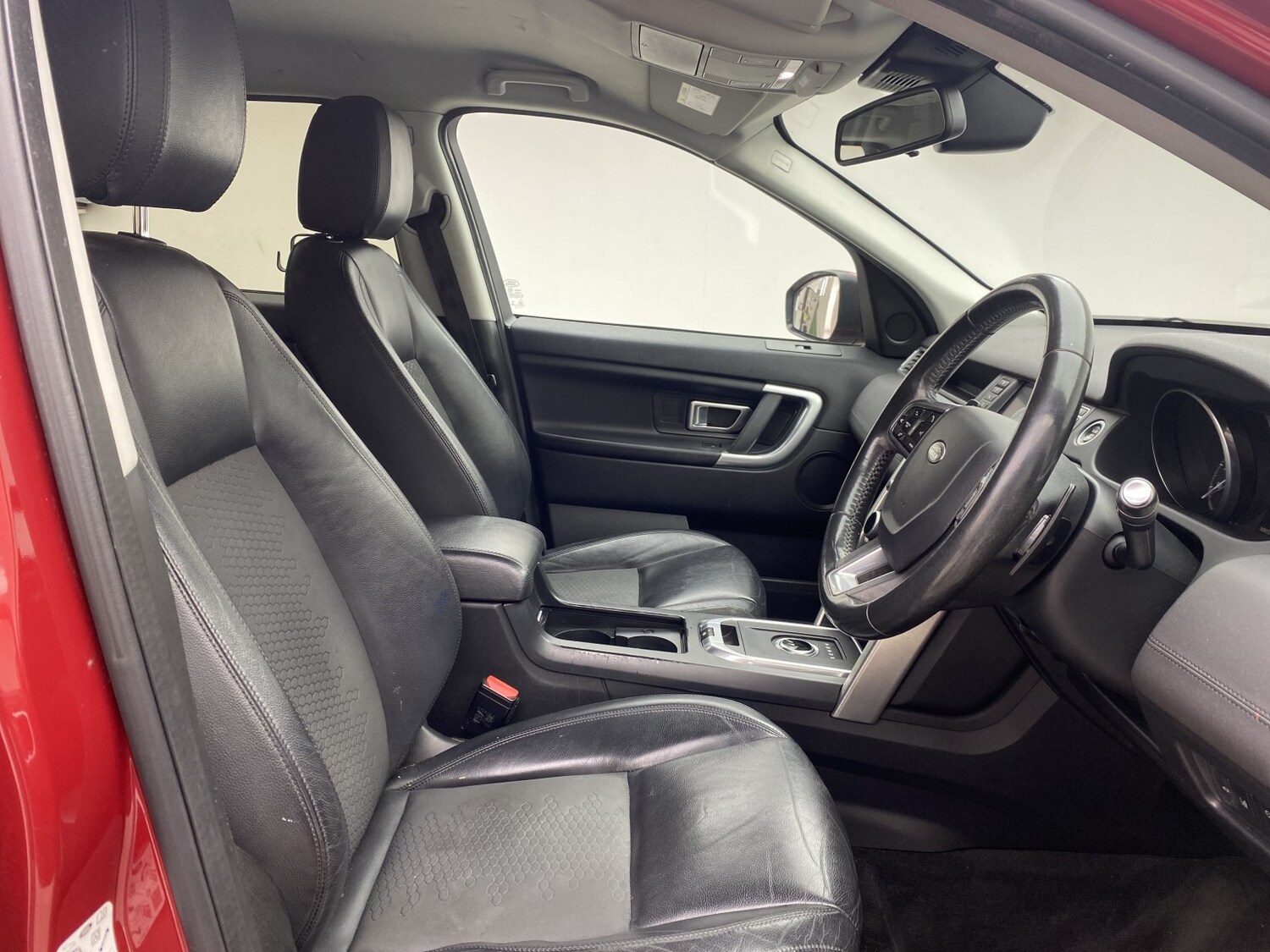 Used Land Rover Discovery Sport 2017 for sale - 78155459: Photo 27