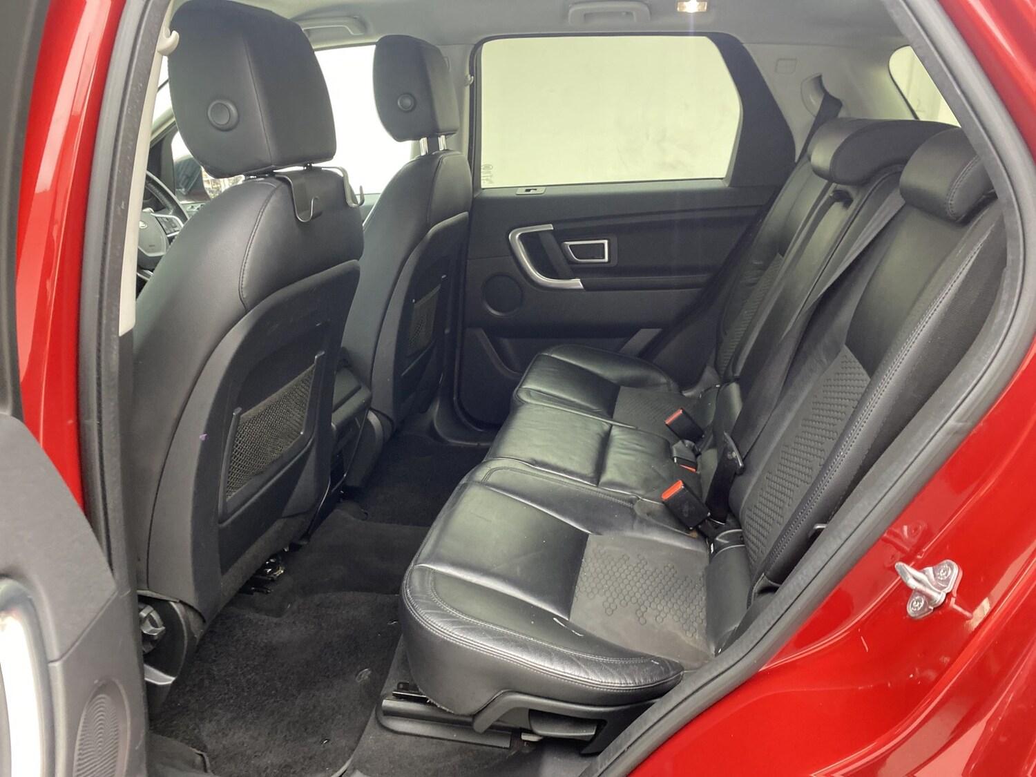 Used Land Rover Discovery Sport 2017 for sale - 78155459: Photo 31