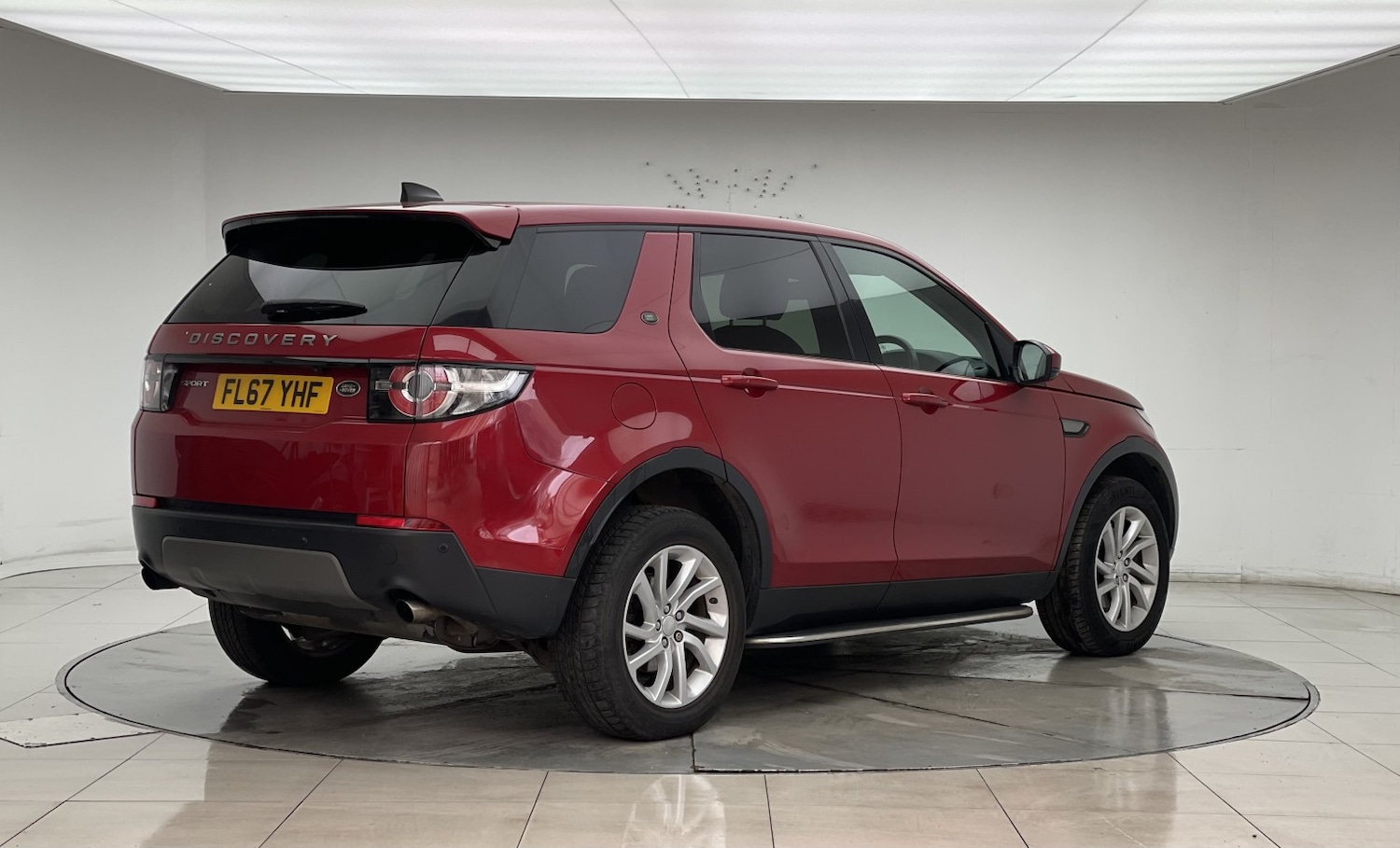 Used Land Rover Discovery Sport 2017 for sale - 78155459: Photo 4