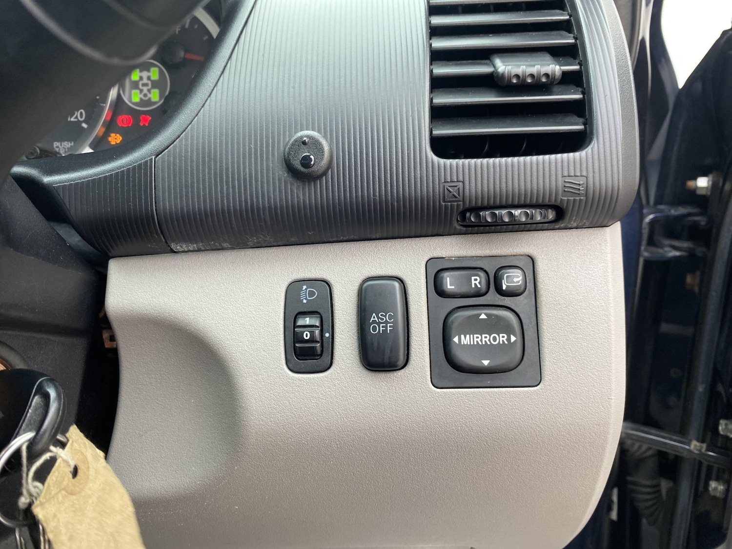 Used Mitsubishi L200 2011 for sale - 78155436: Photo 30