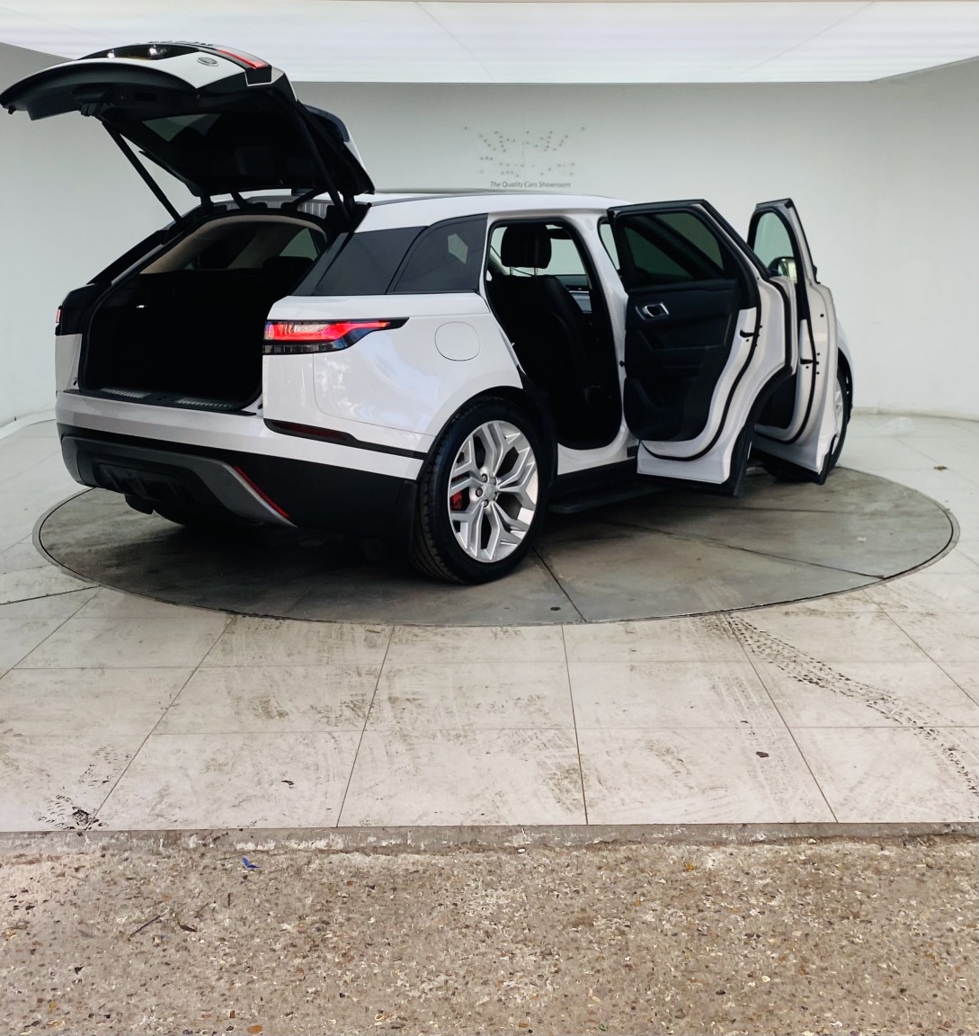 Used Land Rover Range Rover Velar 2017 for sale - 77977111: Photo 14