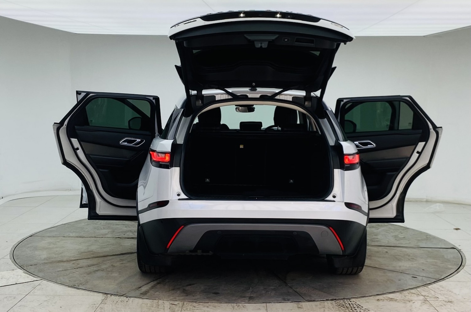 Used Land Rover Range Rover Velar 2017 for sale - 77977111: Photo 15