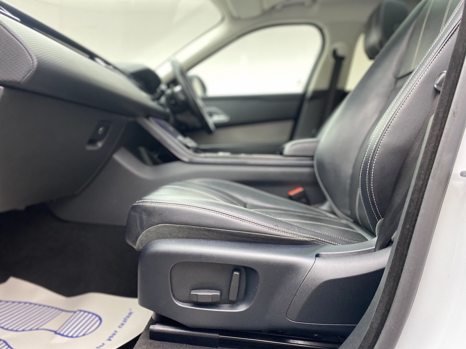 Used Land Rover Range Rover Velar 2017 for sale - 77977111: Photo 39