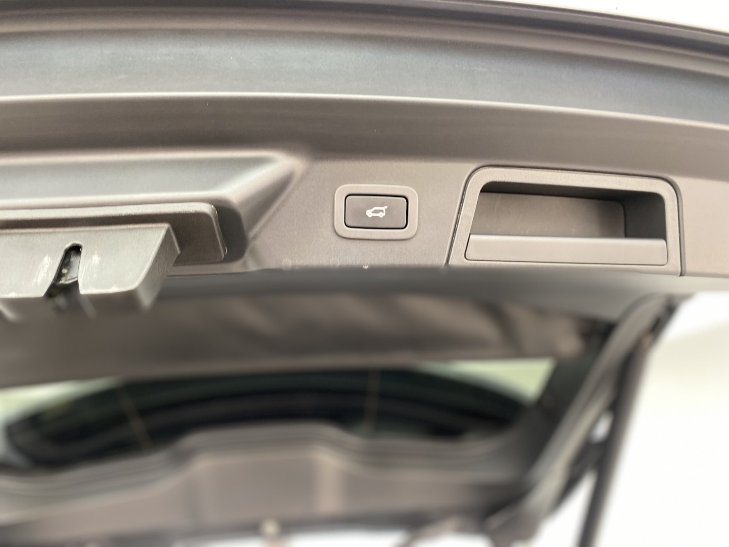 Used Land Rover Range Rover Velar 2017 for sale - 77977111: Photo 56