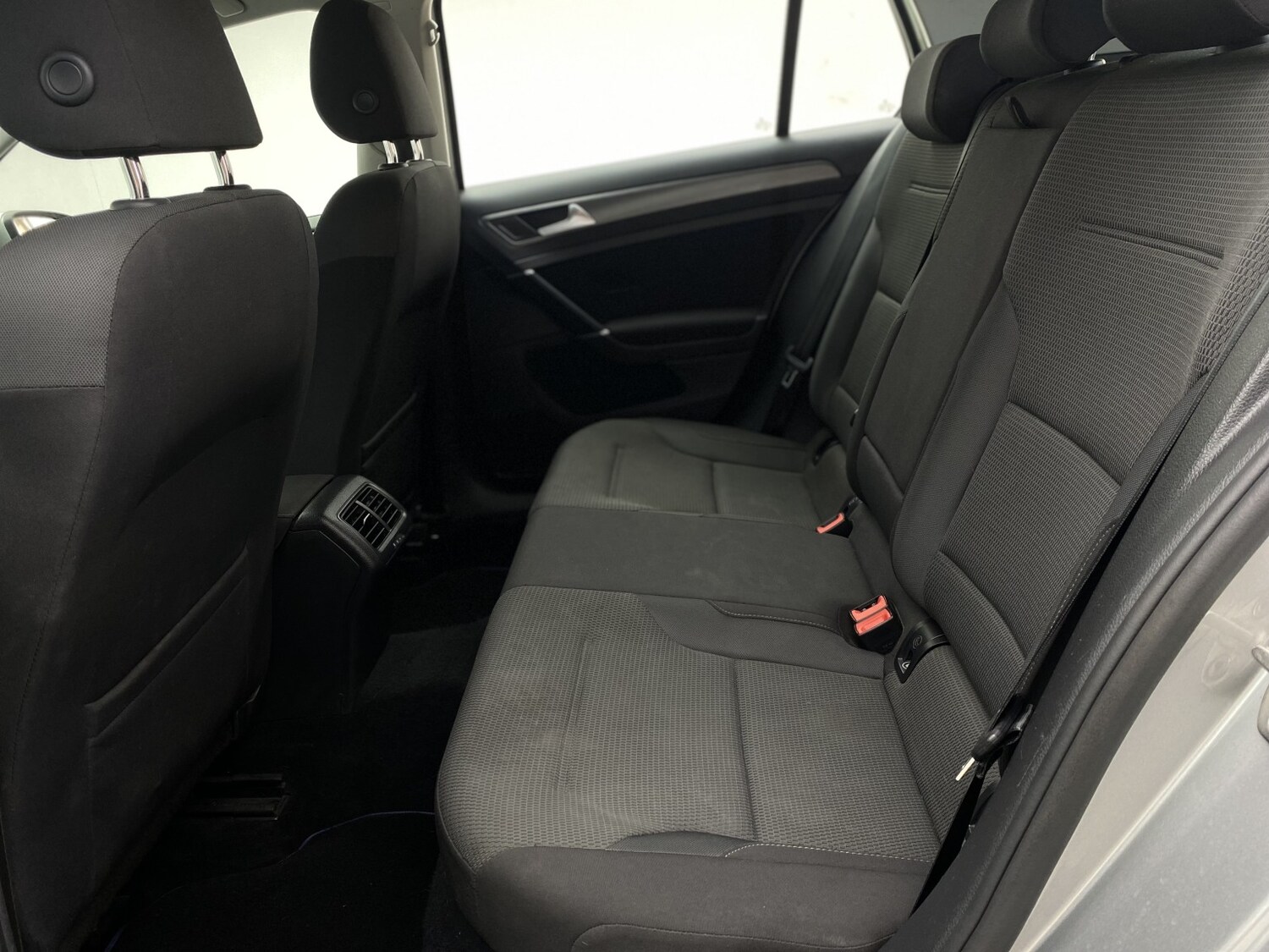 Used Volkswagen Golf 2018 for sale - 77766510: Photo 40