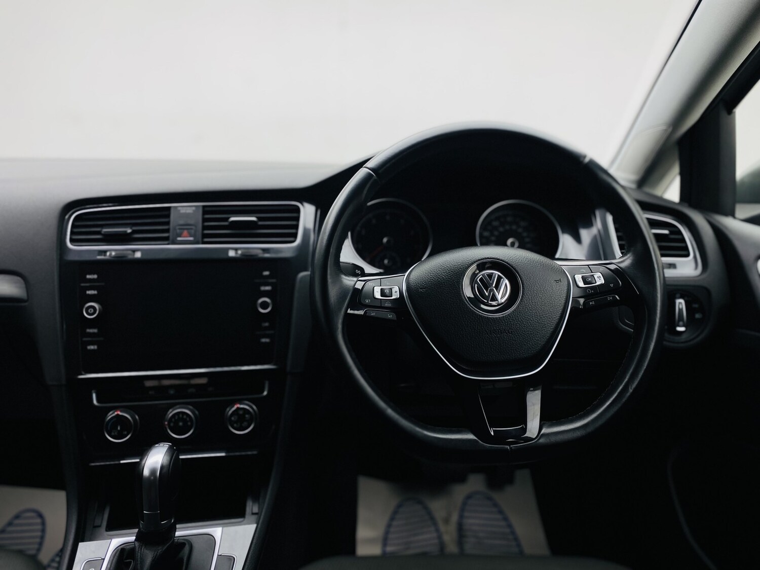 Used Volkswagen Golf 2018 for sale - 77766510: Photo 44