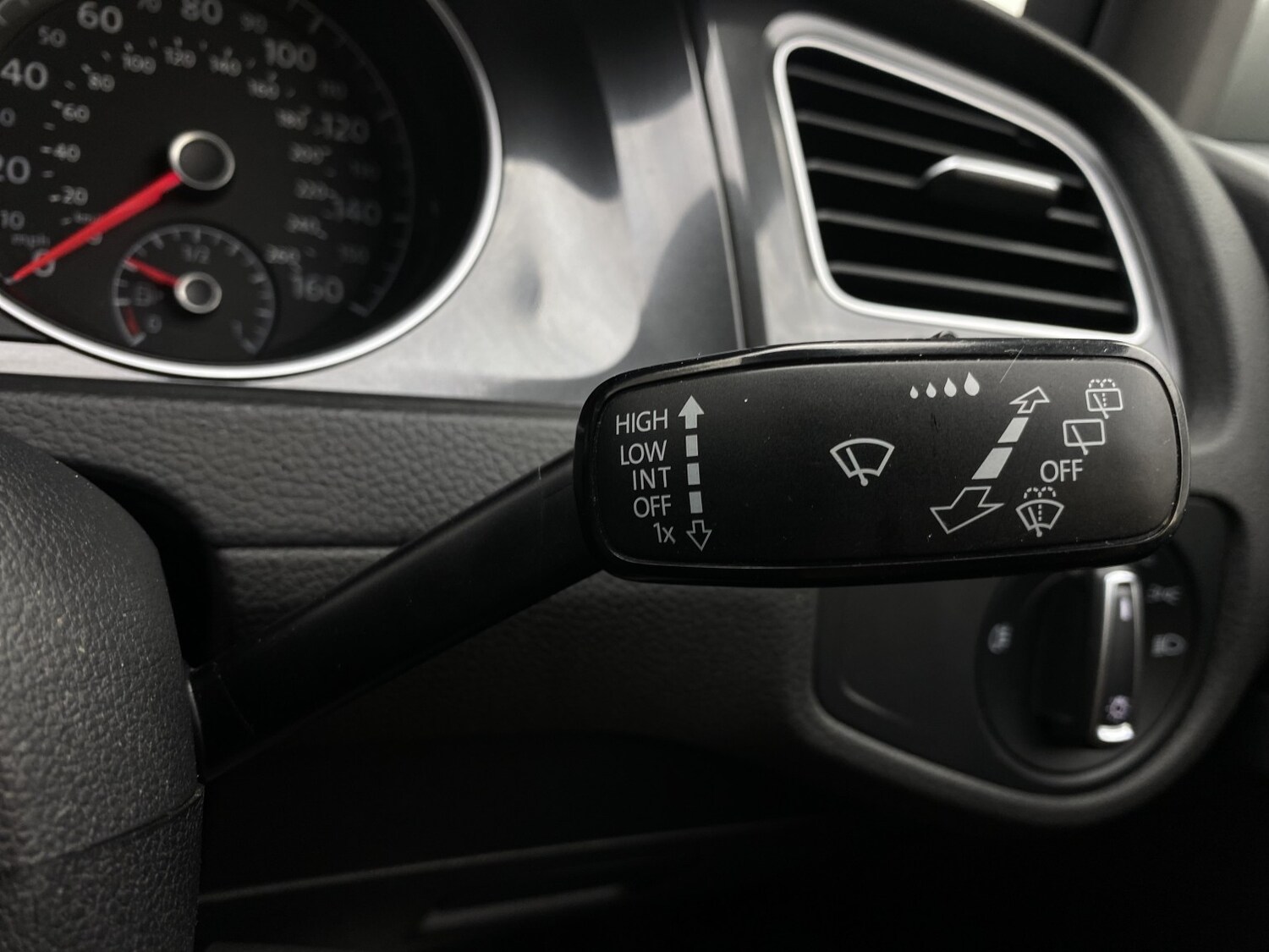 Used Volkswagen Golf 2018 for sale - 77766510: Photo 52