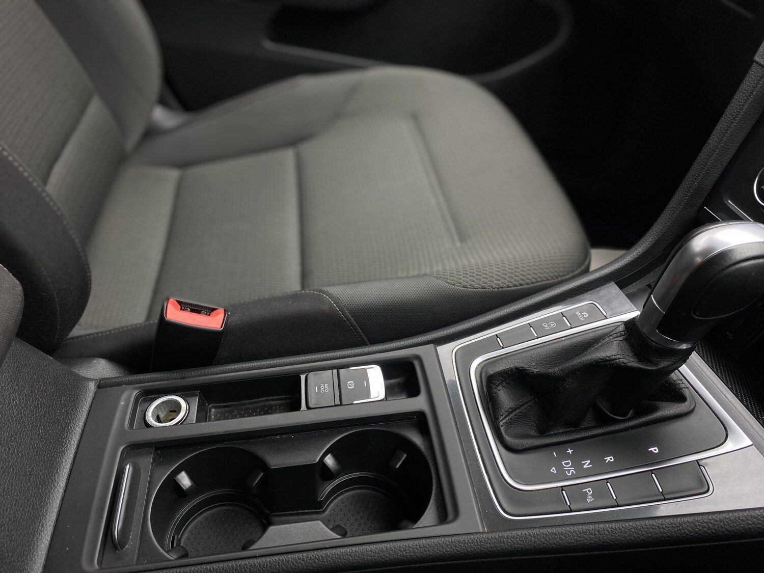 Used Volkswagen Golf 2018 for sale - 77766510: Photo 54