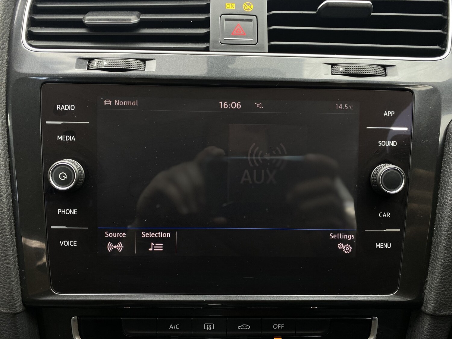 Used Volkswagen Golf 2018 for sale - 77766510: Photo 56