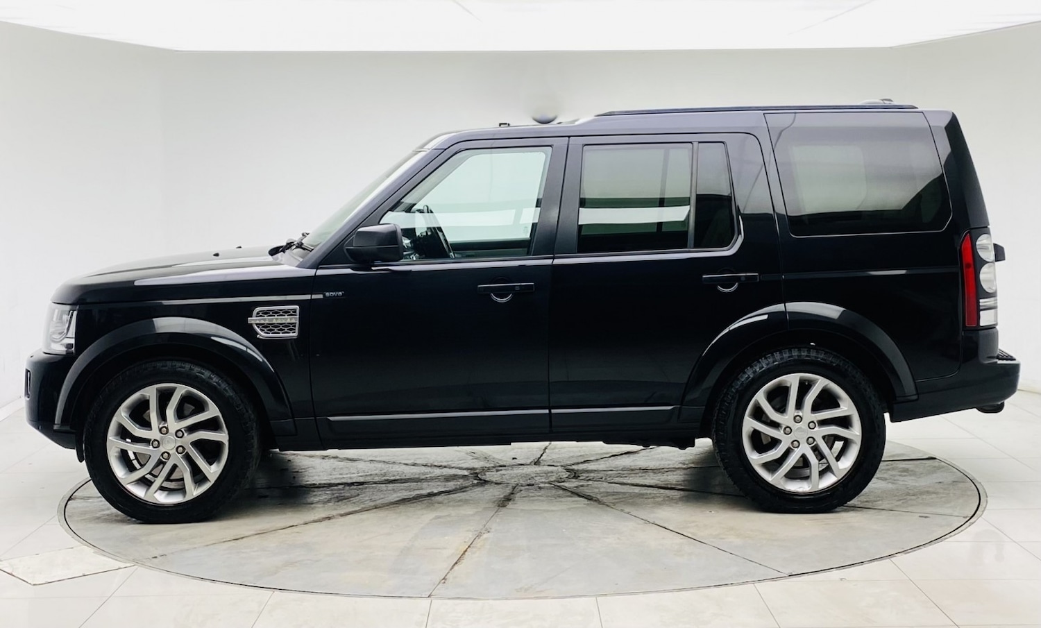 Used Land Rover Discovery 2015 for sale - 77453236: Photo 7