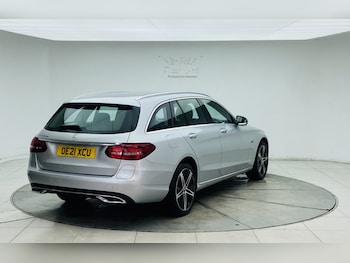 Used Mercedes-Benz C Class 2021 for sale - 78300324: Photo