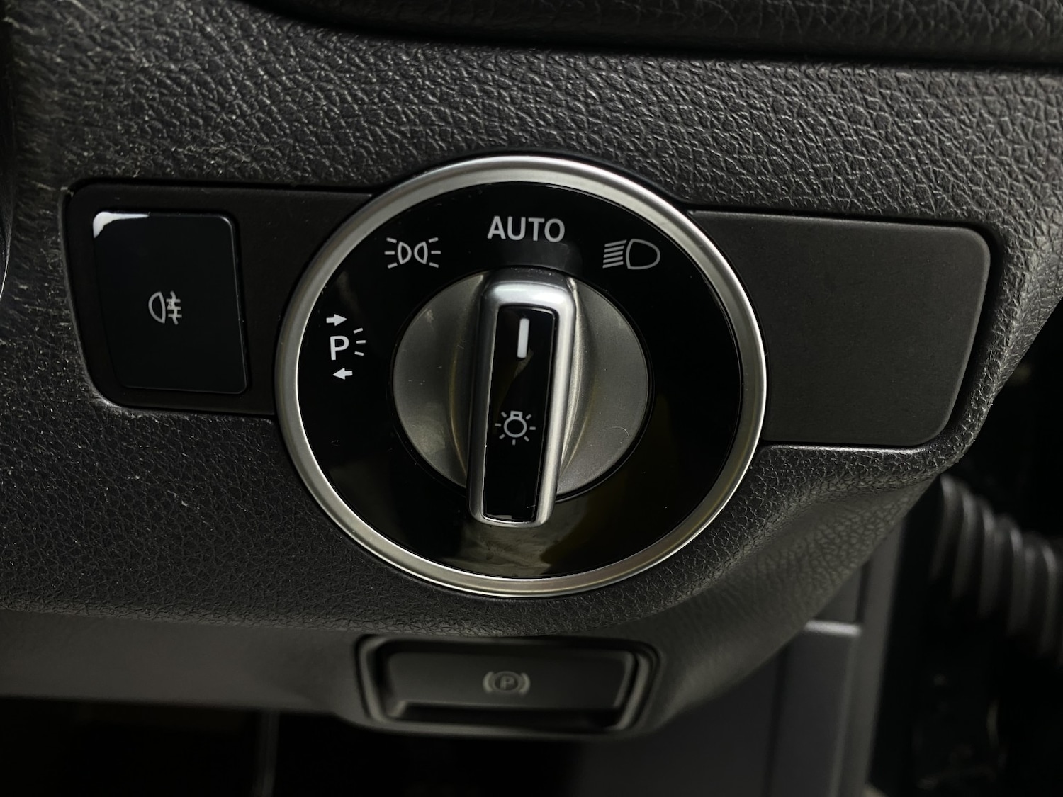 Used Mercedes-Benz CLA 2018 for sale - 78112127: Photo 27