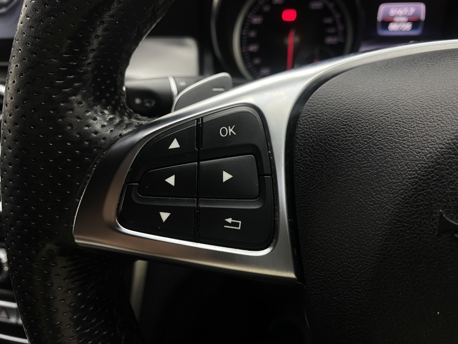 Used Mercedes-Benz CLA 2018 for sale - 78112127: Photo 31