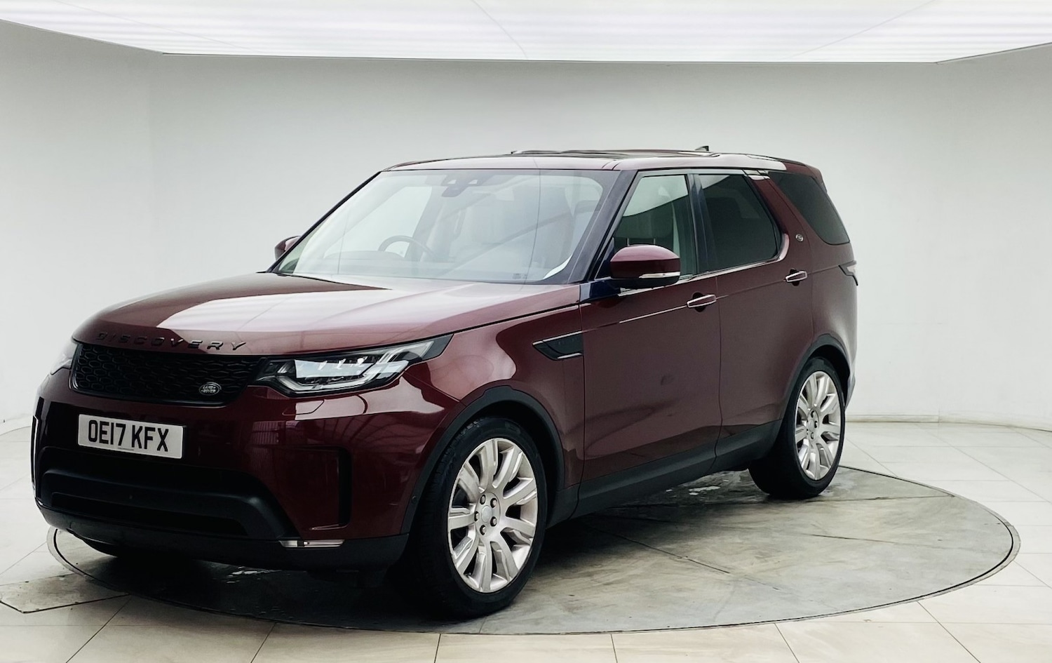 Used Land Rover Discovery 2017 for sale - 77453243: Photo 2