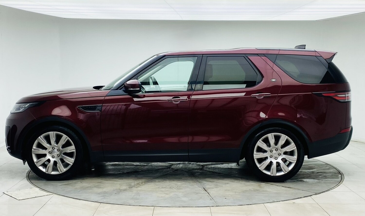 Used Land Rover Discovery 2017 for sale - 77453243: Photo 6