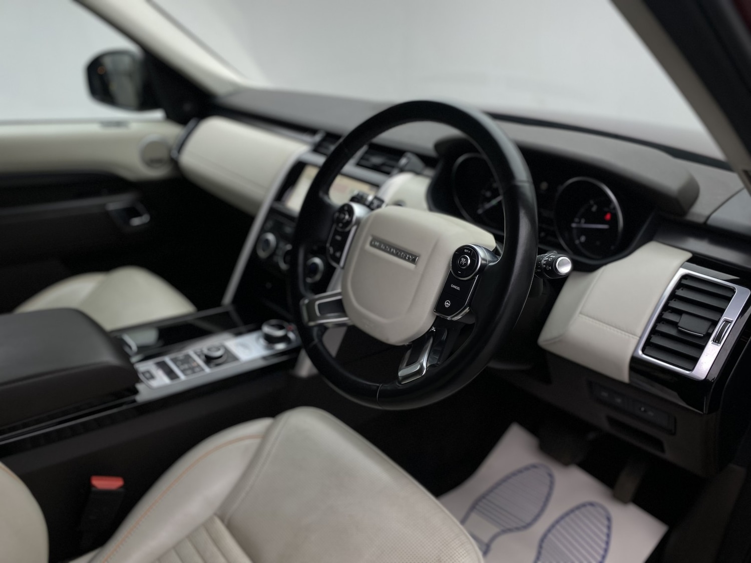 Used Land Rover Discovery 2017 for sale - 77453243: Photo 9