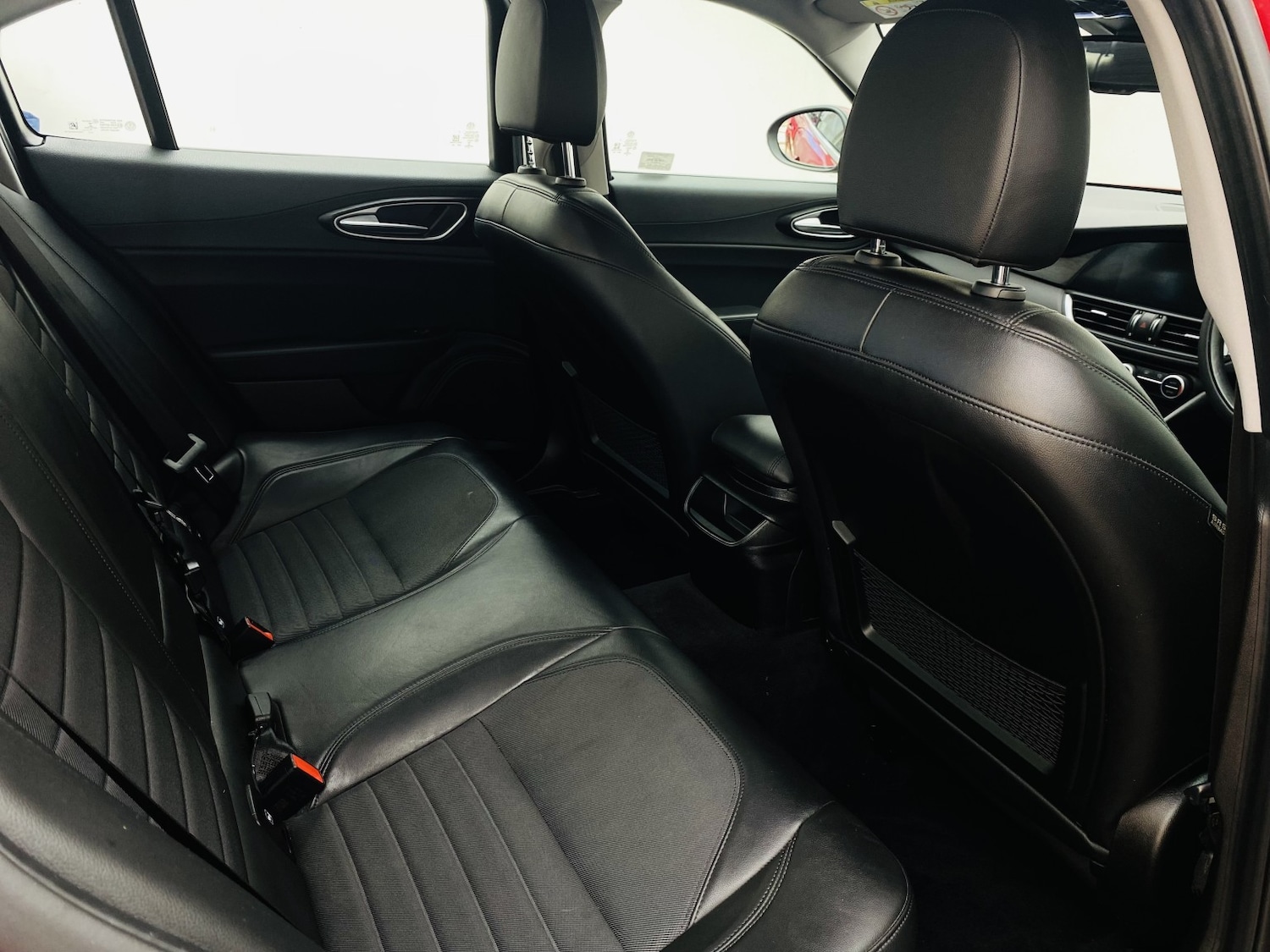 Used Alfa Romeo Giulia 2017 for sale - 78168943: Photo 11