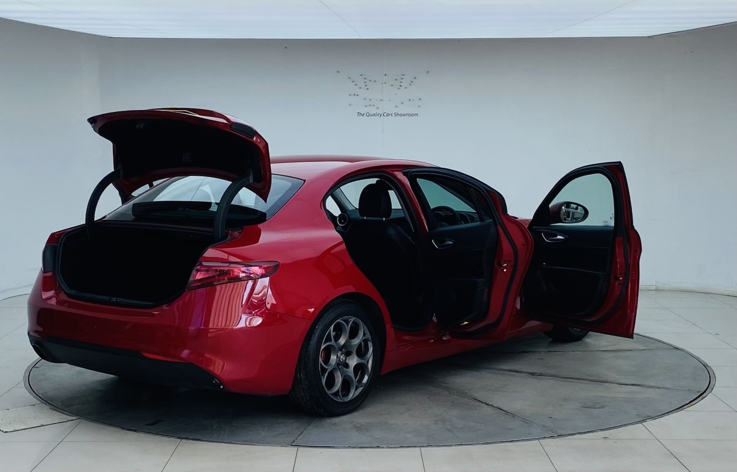 Used Alfa Romeo Giulia 2017 for sale - 78168943: Photo 16