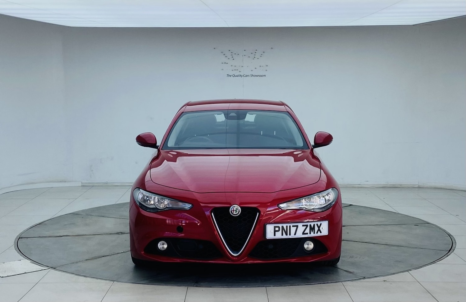 Used Alfa Romeo Giulia 2017 for sale - 78168943: Photo 2