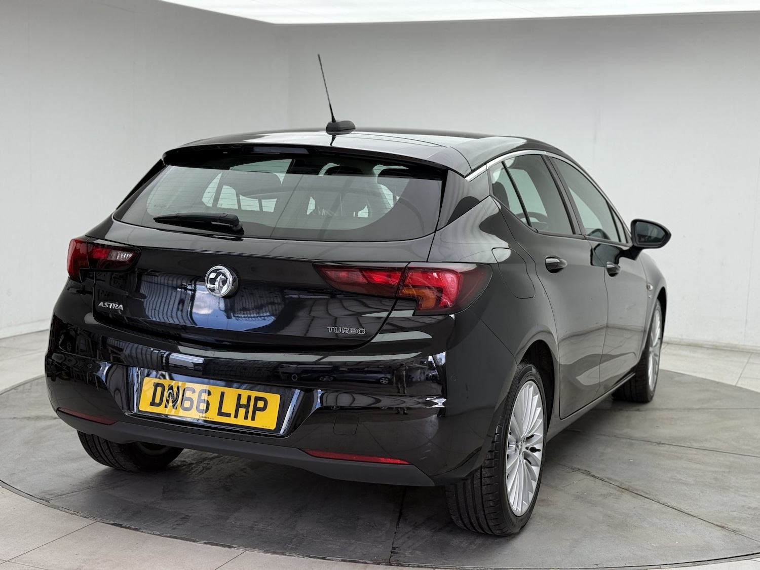 Used Vauxhall Astra 2016 for sale - 77453262: Photo 17