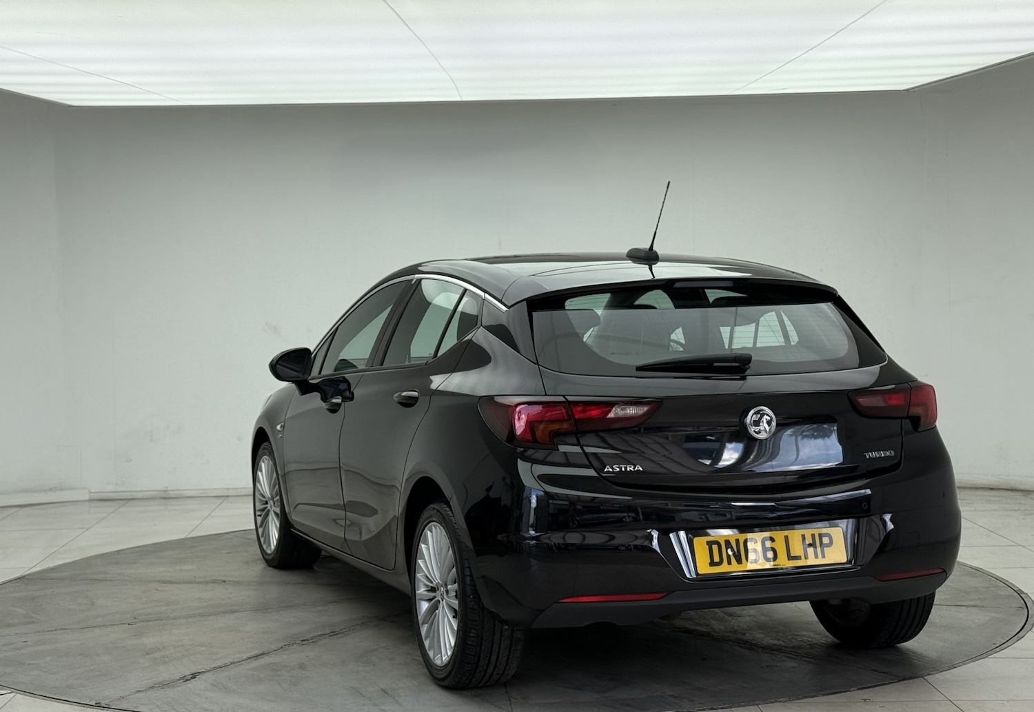 Used Vauxhall Astra 2016 for sale - 77453262: Photo 7