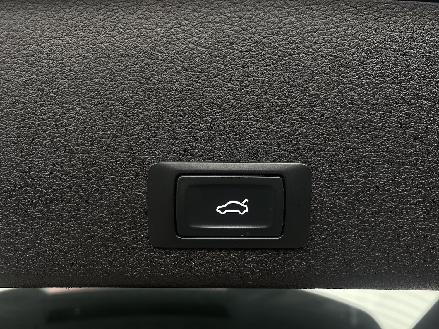 Used Audi e-tron 2020 for sale - 77632466: Photo 46