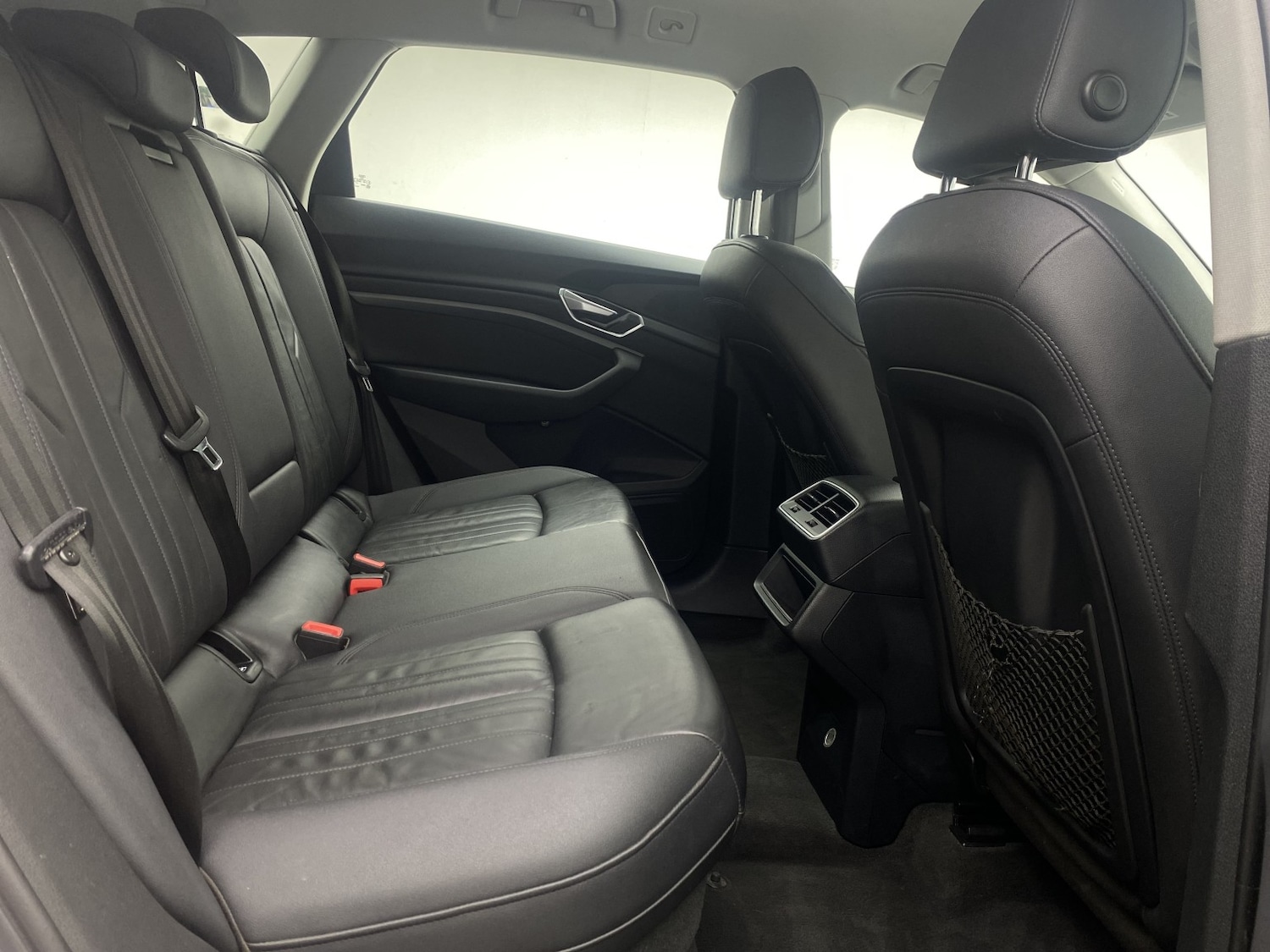 Used Audi e-tron 2020 for sale - 77632466: Photo 48